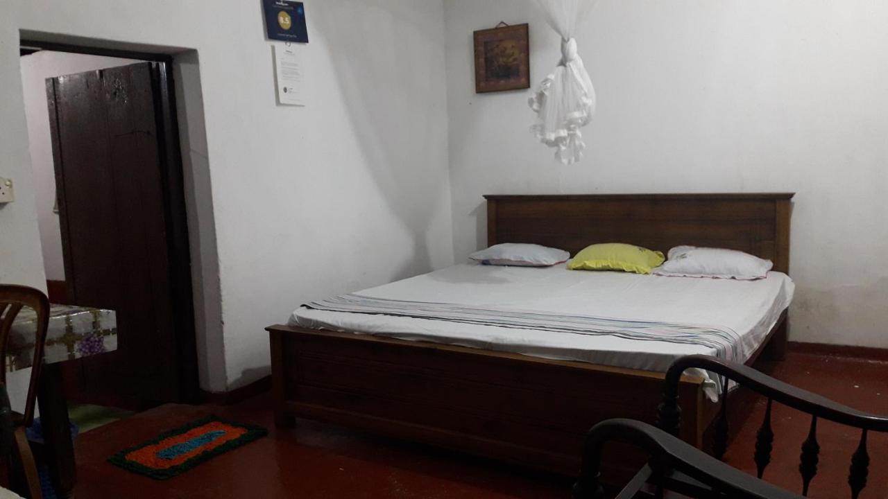 Colonial Surfing Villa Hostel & Home Stay Мідіґама-Іст Екстер'єр фото