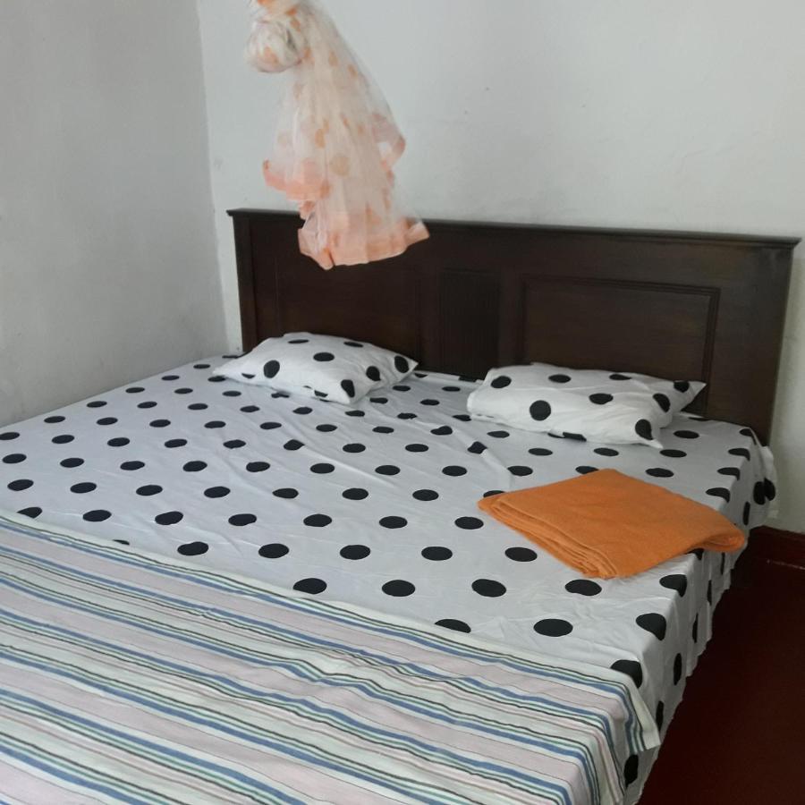 Colonial Surfing Villa Hostel & Home Stay Мідіґама-Іст Номер фото