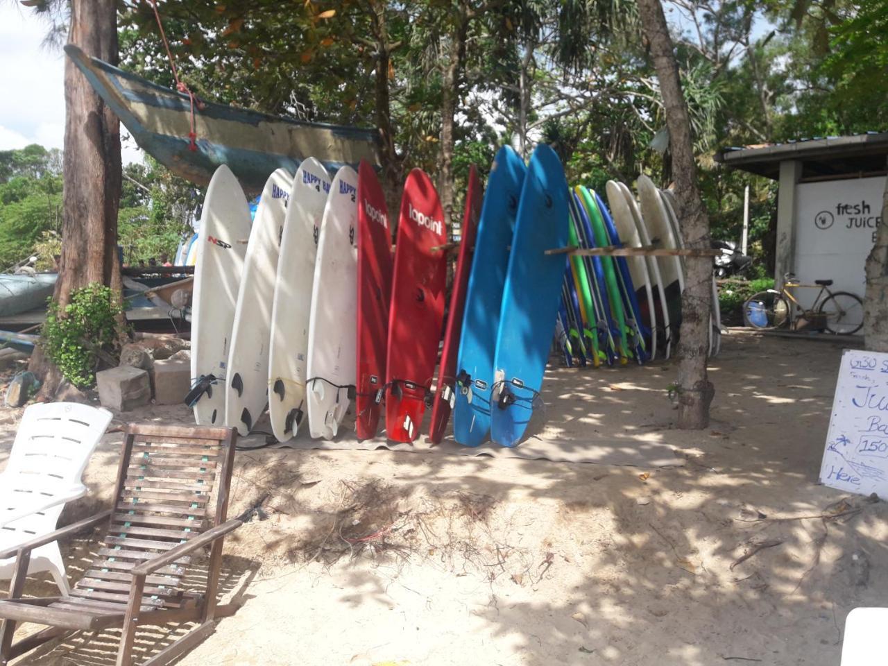 Colonial Surfing Villa Hostel & Home Stay Мідіґама-Іст Екстер'єр фото